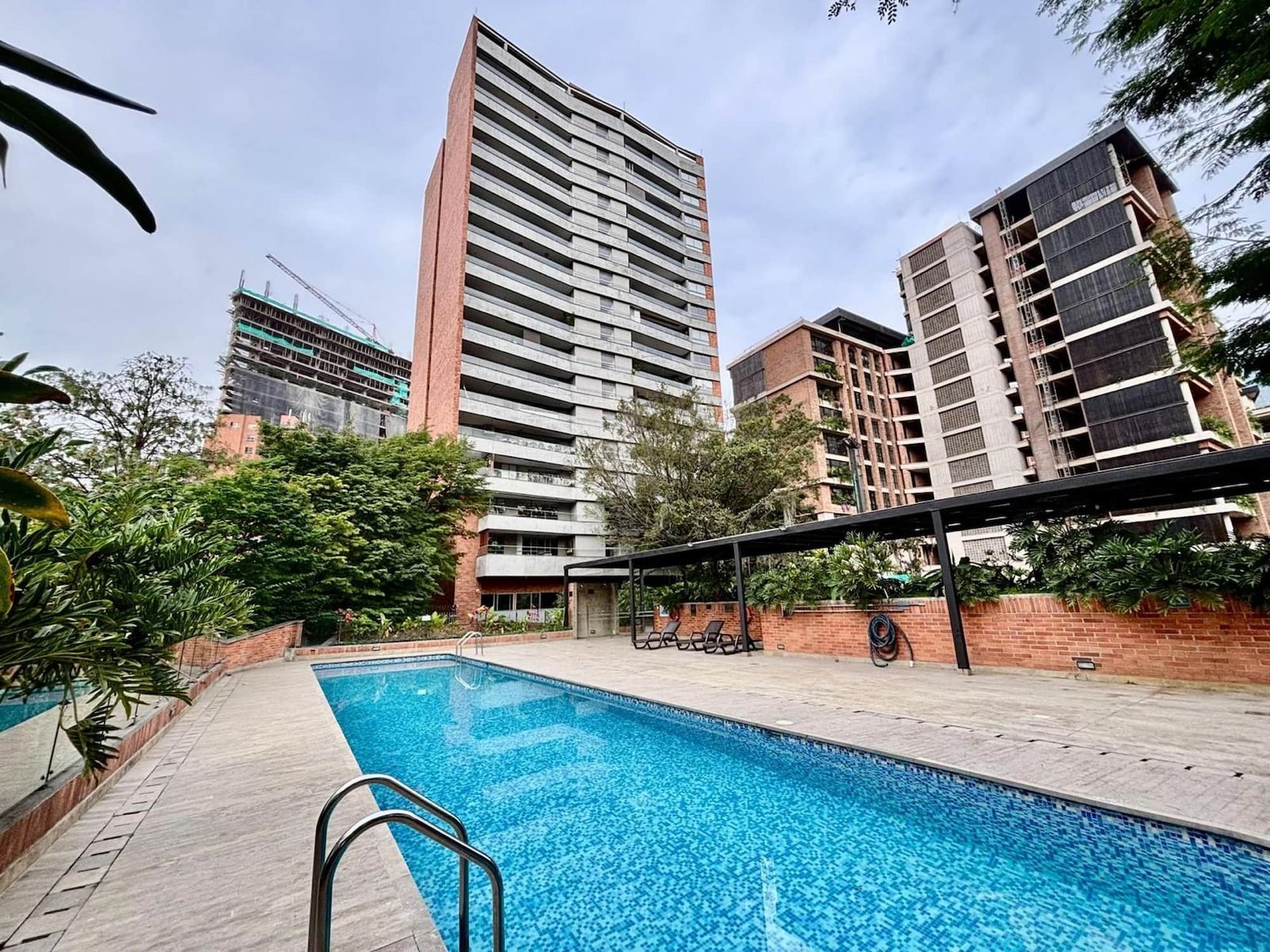 Urbanización Colors Apartamentos, Envigado — copropiedad administrada por Selecta